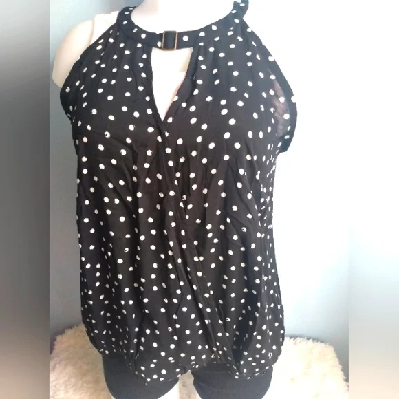 Maurices woman's size medium black and white polka dot blouse - Picture 1 of 6